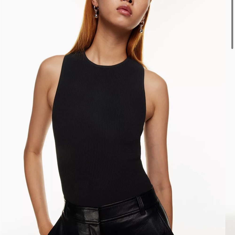 Brand new Babaton Sculpt Knit Racer Tank size xs